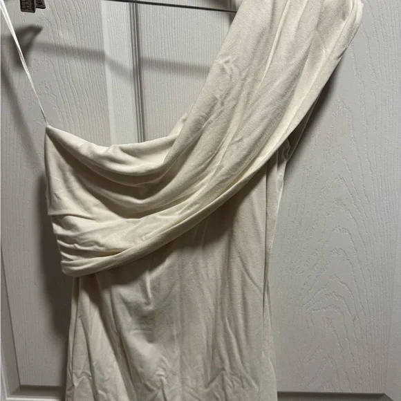 NWT Banana Republic Cream Draped One-Shoulder Shirt - Picture 4 of 4